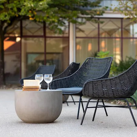 Stella מלון בראגה